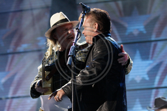 Neil Young and John Mellencamp at Farm Aid 25