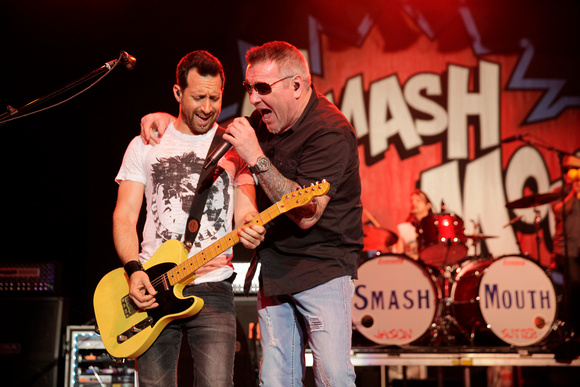 Sean Hurwitz and Steve Harwell (Smash Mouth)